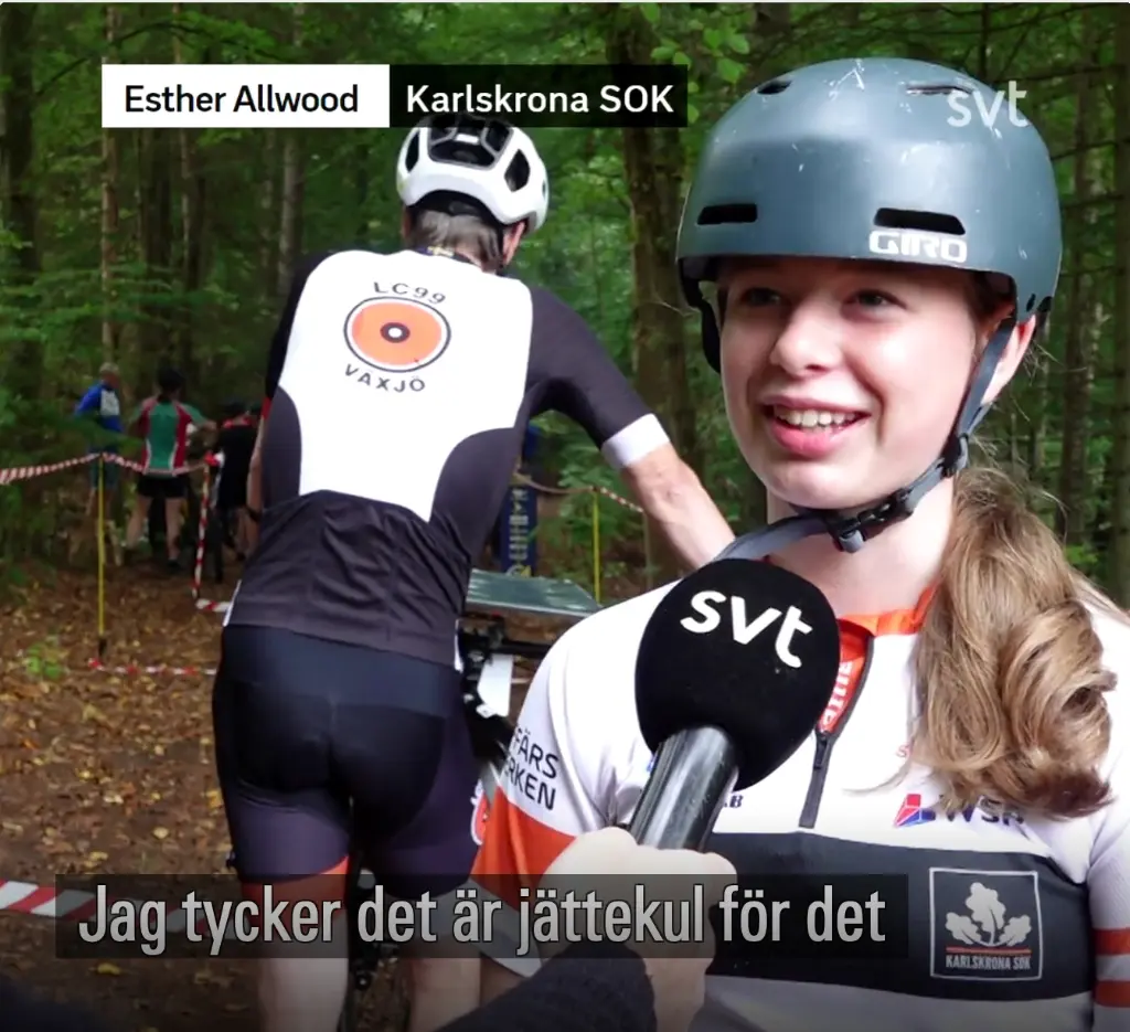Esther Allwood intervjuas av SVT